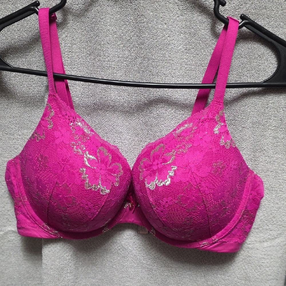 Victoria's Secret Pink Lace Bra with Silver Details